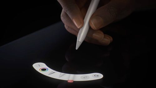 Apple Pencil Pro with Find My and squeeze gesture